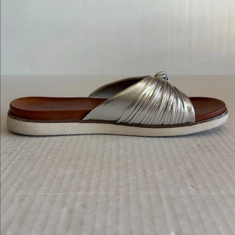 Torrid Silver Twist Knot Slide